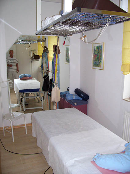 Behandlungsraum der Physikalischen Therapiepraxis A. Mischa Cisic, Neuer Markt 9-13, 59457 Werl